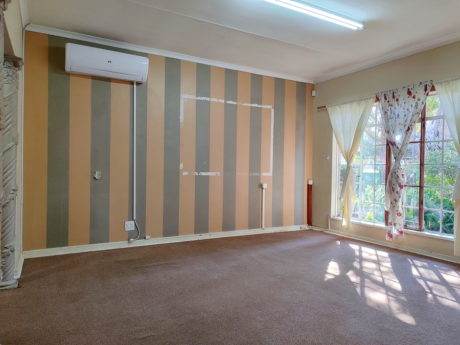 4 Bedroom Property for Sale in Flamwood North West